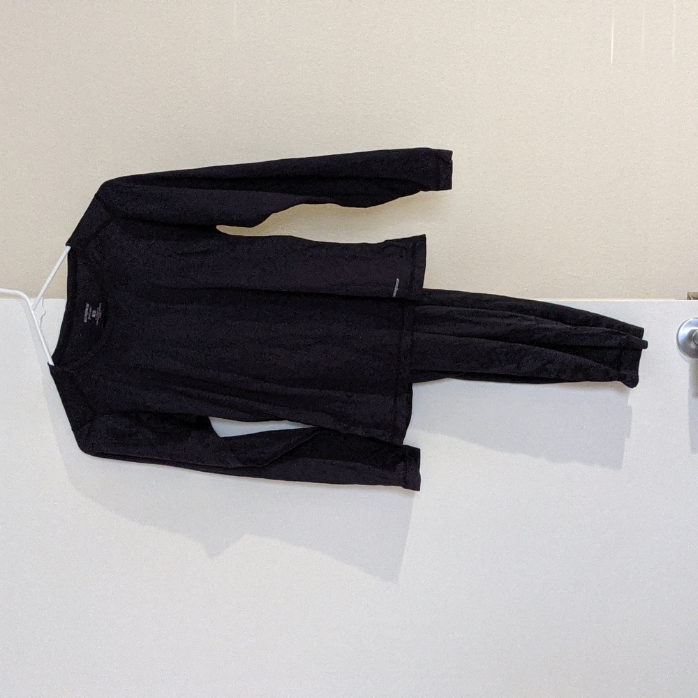 Women's Patagonia Capilene Crew Neck Base Layers set size small